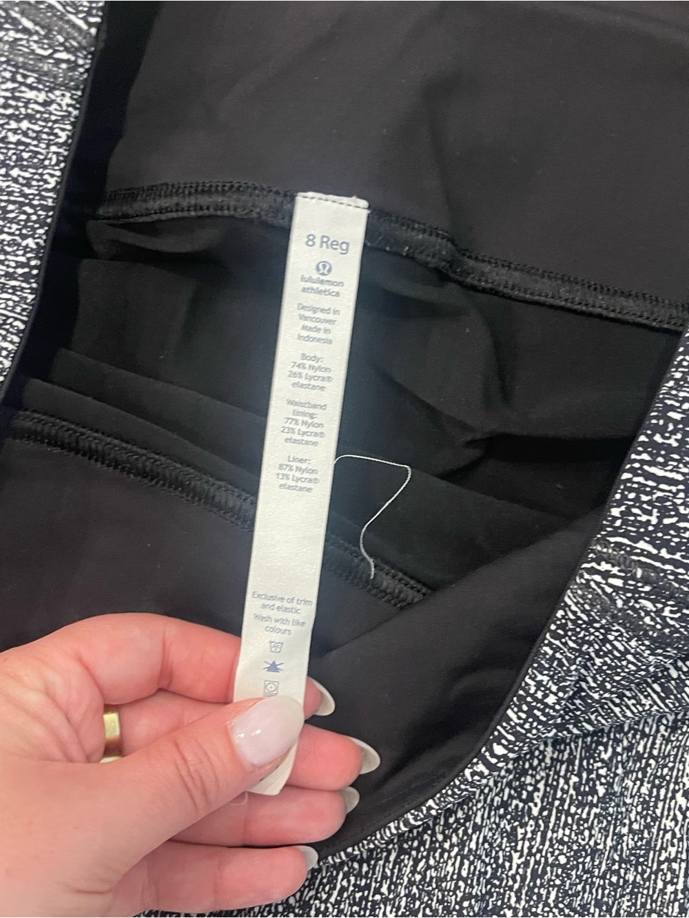 Lululemon Black and White Skort - Picture 2 of 4